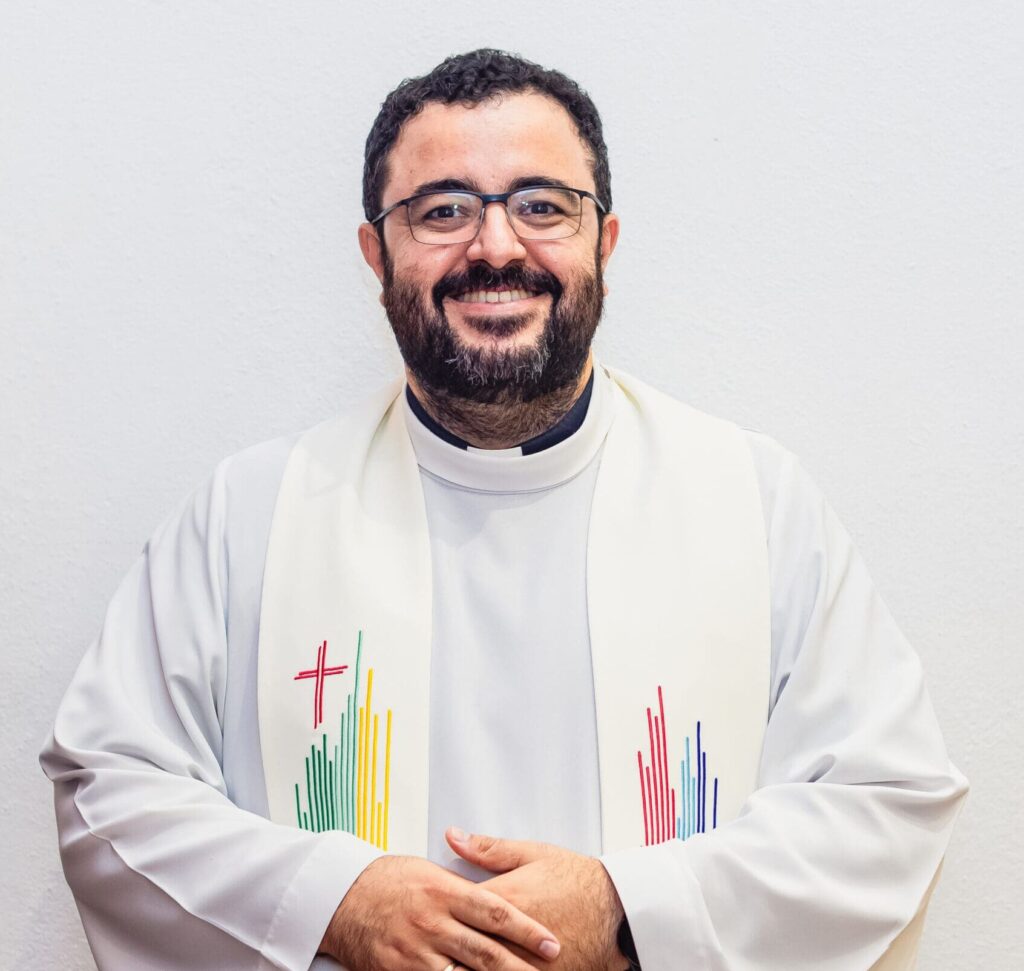 Pe. Sueder Aparecido Domingues